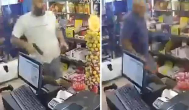 Markette kan donduran silahlı saldırı: &Ccedil;ığlıklar dehşete d&uuml;ş&uuml;rd&uuml;