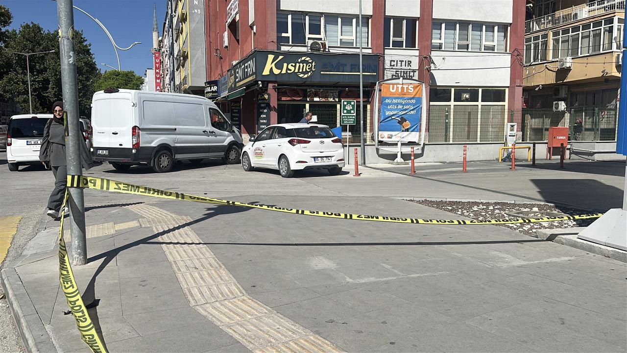 Olay yerine çok sayıda ekip sevk edildi.