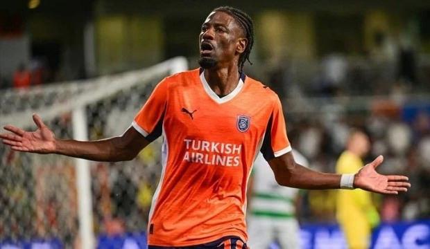 Başakşehir'de ayrılık! S&ouml;zleşmesi feshedildi