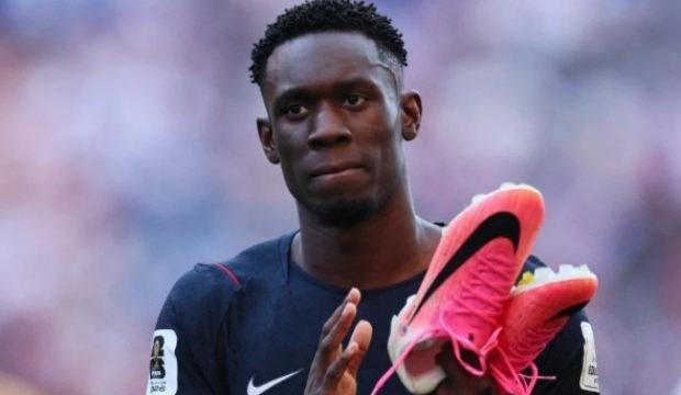 D&uuml;nya Kupası'nda skandal karar ile g&uuml;ndem olmuştu! S&uuml;per Lig'e transfer yapabilir