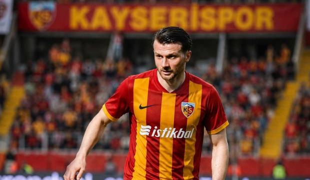 Eski Trabzonsporlu orta saha Kayserispor'a transfer oldu