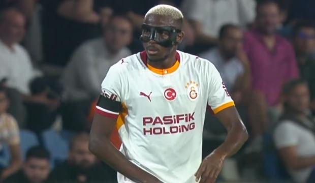 Galatasaray'da korkutan sakatlık! Osimhen ma&ccedil;a devam edemedi