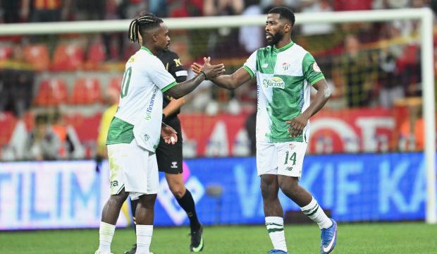 Golc&uuml; alev aldı! Bursaspor evinde gol yağdırdı