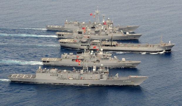 İngilizler duyurdu: T&uuml;rk savaş gemileri yaklaştı, İsrail donanması rotayı kırdı...