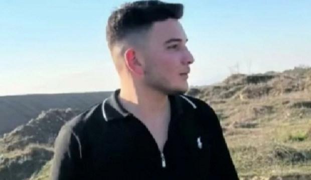 Zeytinliğe yuvarlanan otomobilin s&uuml;r&uuml;c&uuml;s&uuml; &ouml;ld&uuml;