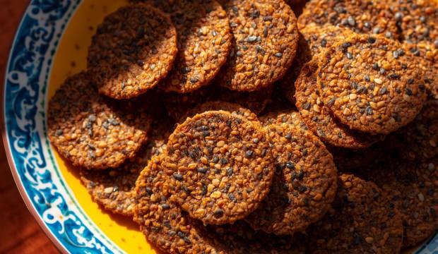 Mercimeği b&ouml;yle deneyin! Fırında &ccedil;ıtır &ccedil;ıtır kraker tarifi