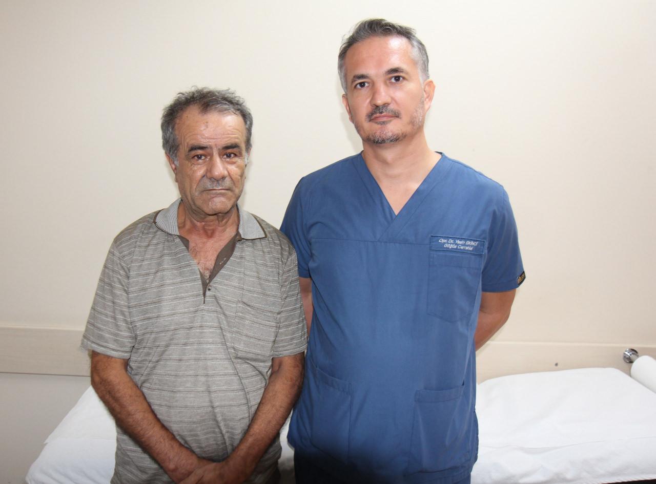 Adnan Aydın (63) ve Göğüs Cerrahi Uzmanı Op. Dr. Yasin Ekinci