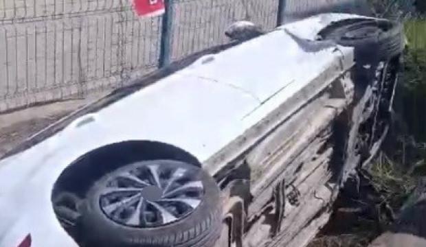 Osmaniye&rsquo;de feci kaza: Otomobillerden biri kanala d&uuml;şt&uuml;