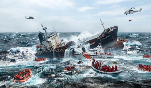 Saniyeler i&ccedil;erisinde denize g&ouml;m&uuml;ld&uuml;ler! işte d&uuml;nya tarihinin en b&uuml;y&uuml;k deniz kazası