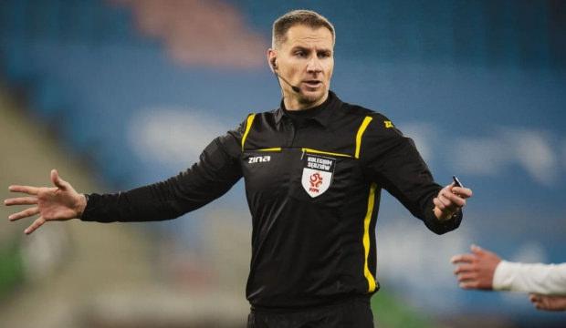 Beklenen oldu! Fenerbah&ccedil;e-Beşiktaş ma&ccedil;ına yabancı VAR hakemi...