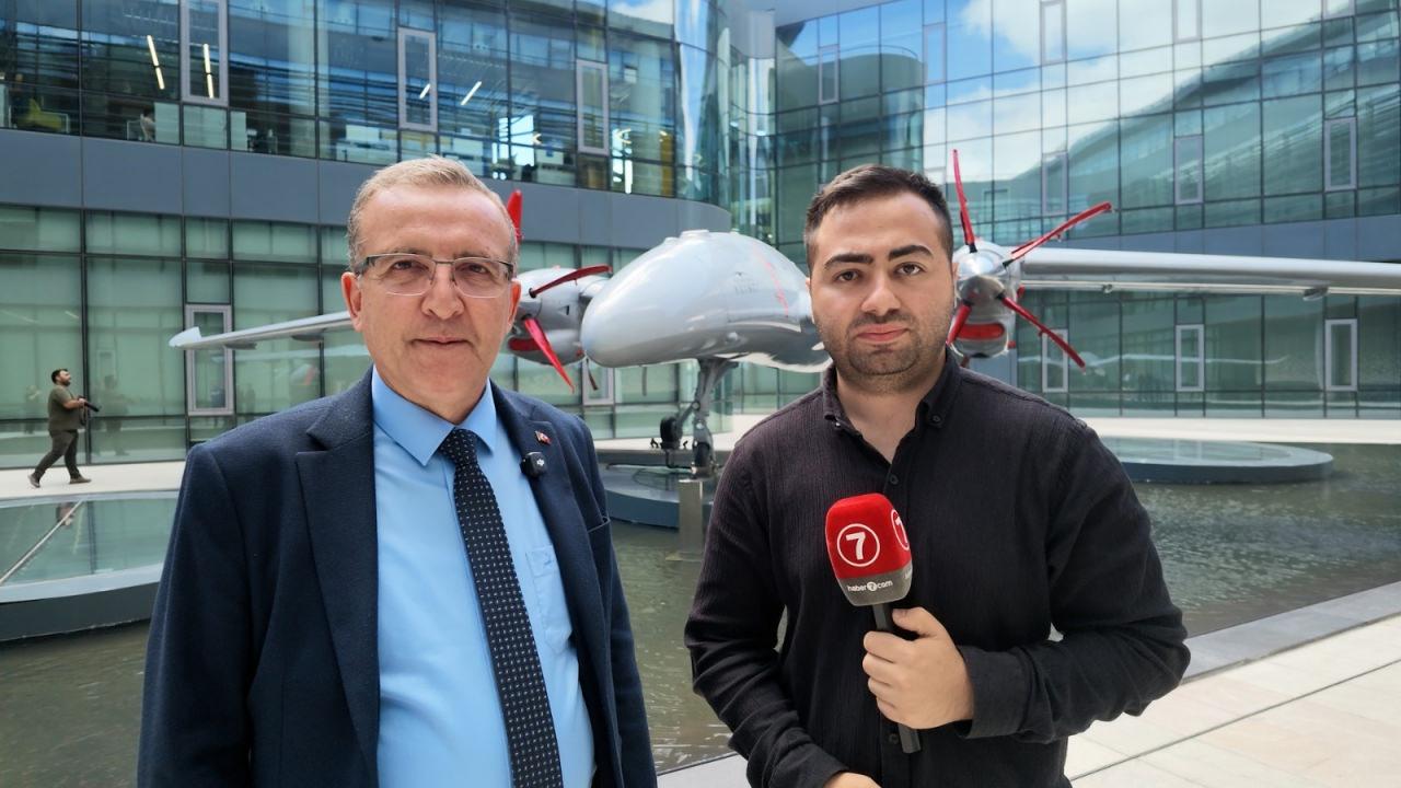 Haber7 Güvenlik Analisti Dr. Eray GÜÇLÜER (sol), Haber7 muhabiri Yavuz Selvi (sağ)