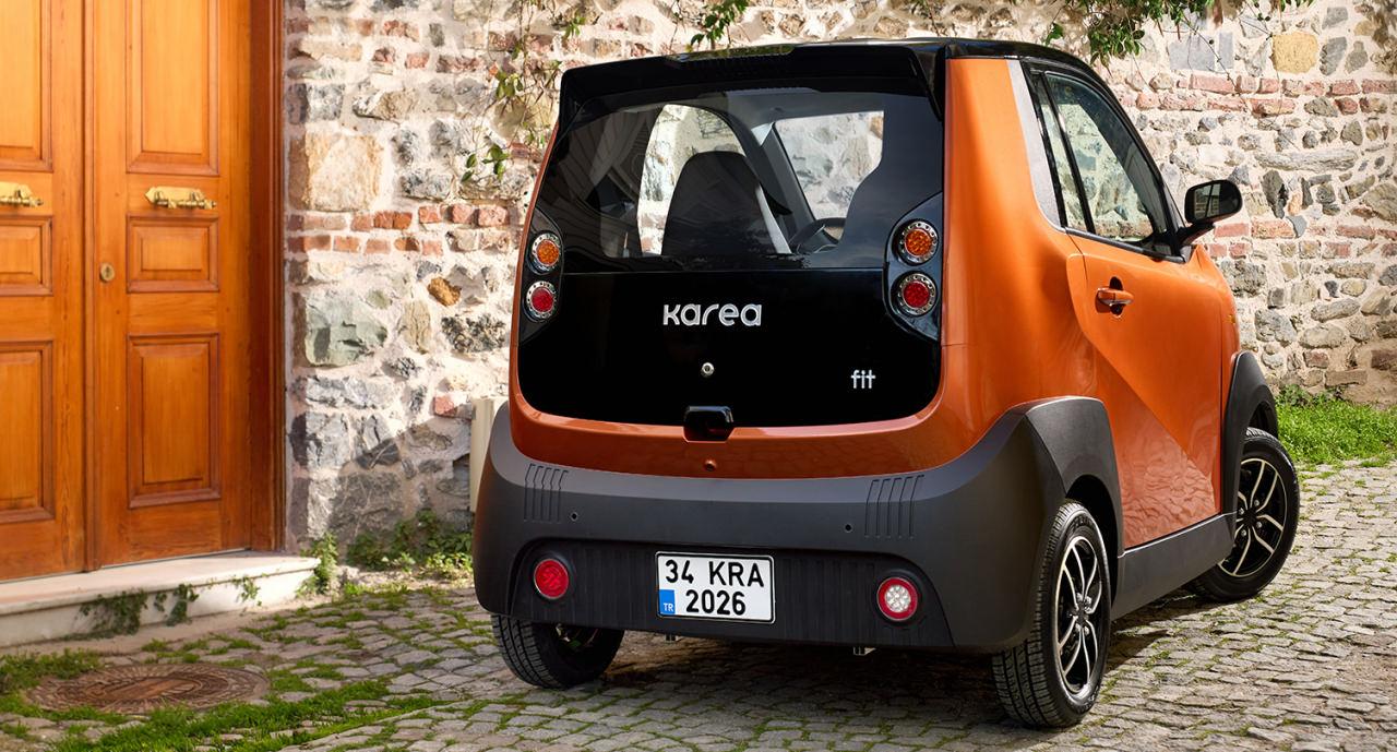 Yerli elektrikli otomobil Karea Fit, yoğun talep üzerine artırılan üretim kapasitesiyle yeniden siparişe açıldı.