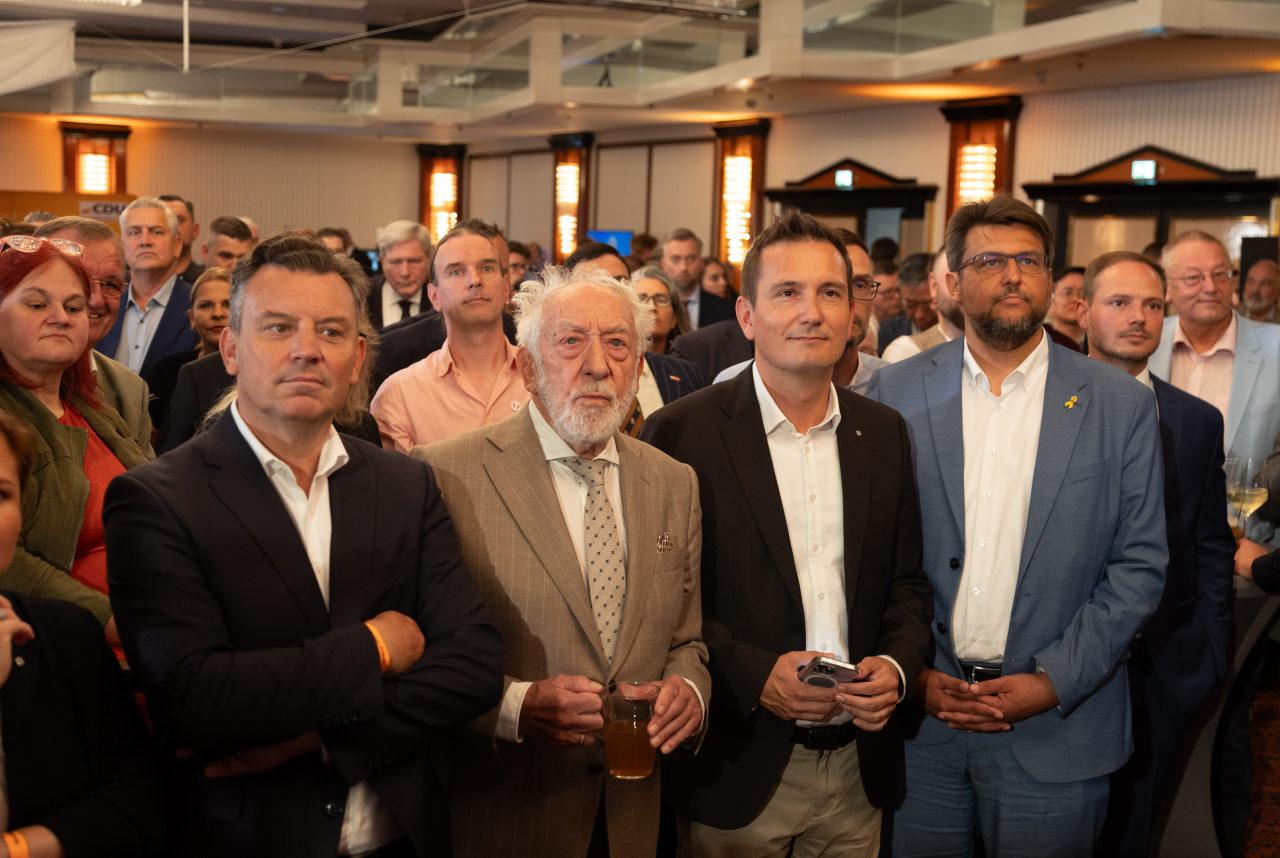 CDU destekçileri, Almanya’da seçim sonuçlarını takip etti