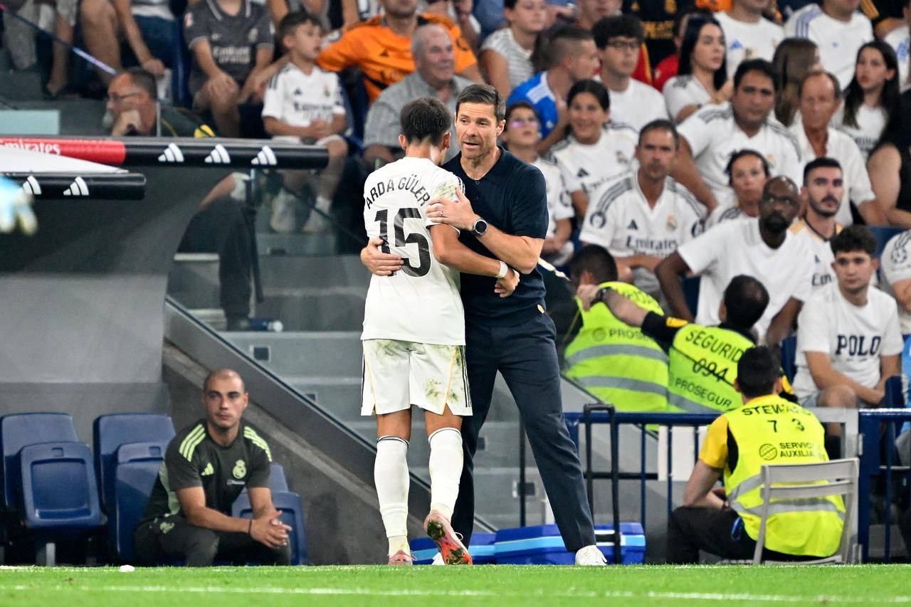 Arda Güler ve Xabi Alonso