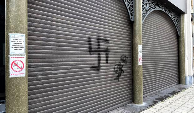 Camiye al&ccedil;ak saldırı! H&uuml;k&uuml;met devreye girdi: Al&ccedil;ak&ccedil;a bir eylem! Soruşturma başlatıldı