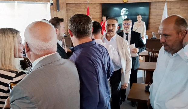 Edirne Belediyesi Meclisi toplantısında gerginlik