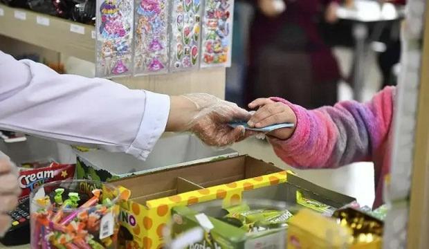İstanbul'da &ouml;ğrencilere aylık 2 bin lira kantin desteği başlıyor