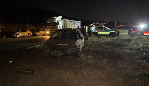 Kilis'te otomobil ile motosiklet &ccedil;arpıştı: 2 yaralı