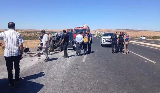 Şanlıurfa'da katliam gibi kaza: 4 &ouml;l&uuml;, 2 ağır yaralı! 