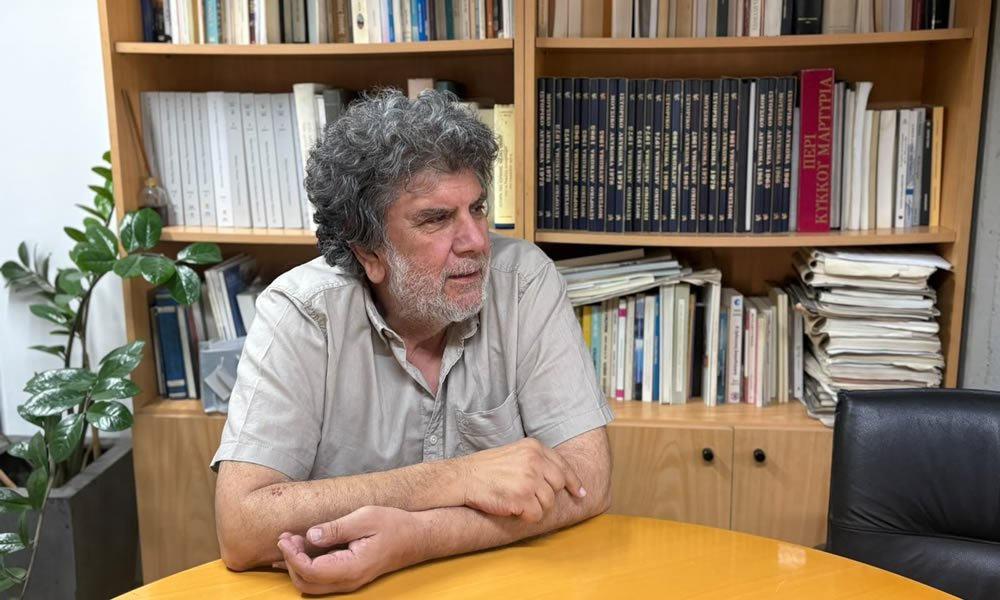 Politis yazarı Dionysiou