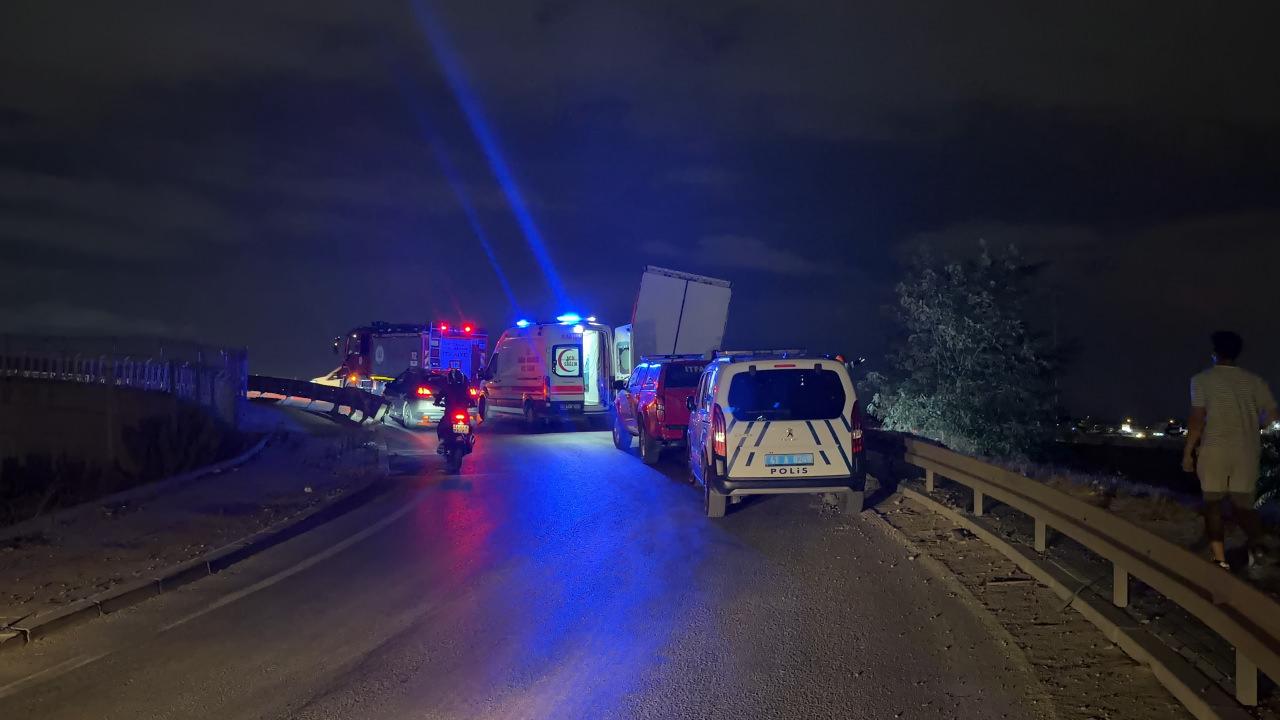 Olay yerine polis ve itfaiye ekipleri sevk edildi.