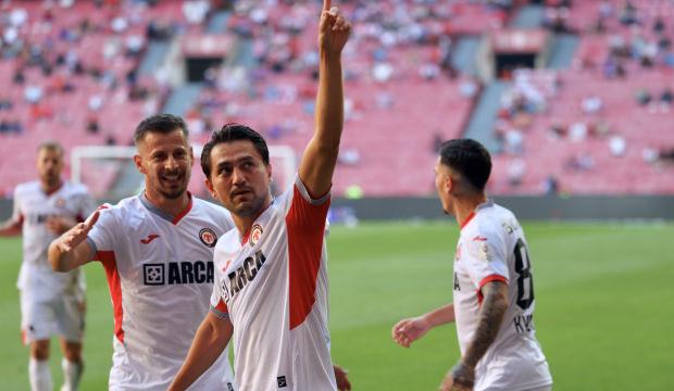 Cengiz &Uuml;nder'in r&ouml;portajı g&uuml;ndem oldu! Dediğinin fazlasını yaptı