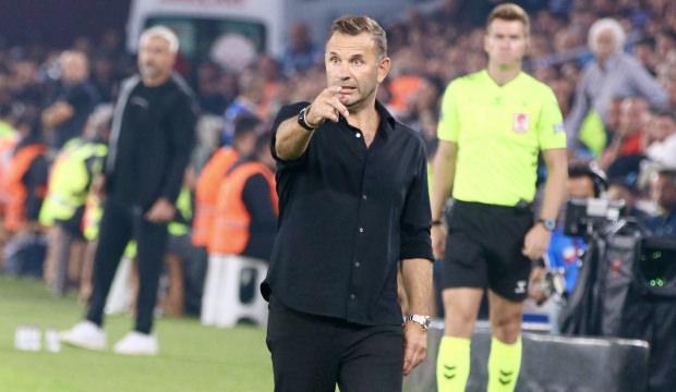 Galatasaray taraftarları Okan Buruk i&ccedil;in ayaklandı!