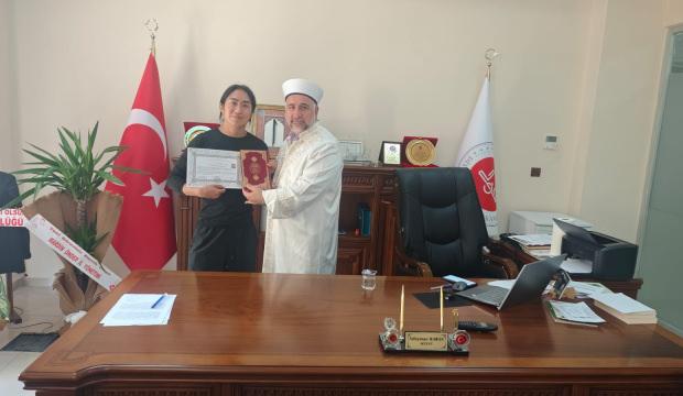 Mardin'e gezmeye geldi! G&uuml;ney Koreli turist M&uuml;sl&uuml;man oldu