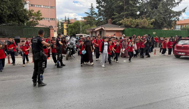 Konya&rsquo;da okul &ccedil;ıkışlarında yeni uygulama! &Ouml;ğrenciler i&ccedil;in ekipler seferber oldu