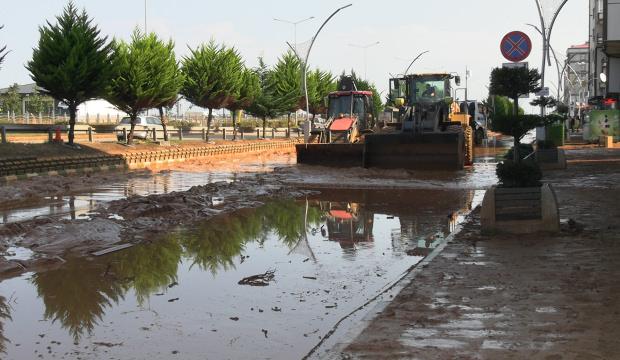 Sel gitti, &ccedil;amur kaldı; hasar tespit &ccedil;alışmaları başladı