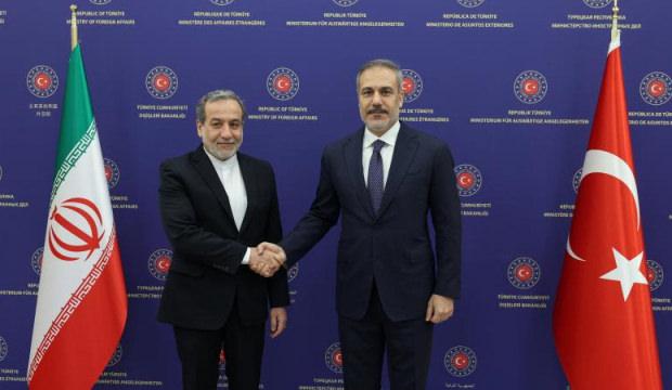 Son dakika... Bakan Fidan İranlı mevkidaşı ile g&ouml;r&uuml;şt&uuml;! 