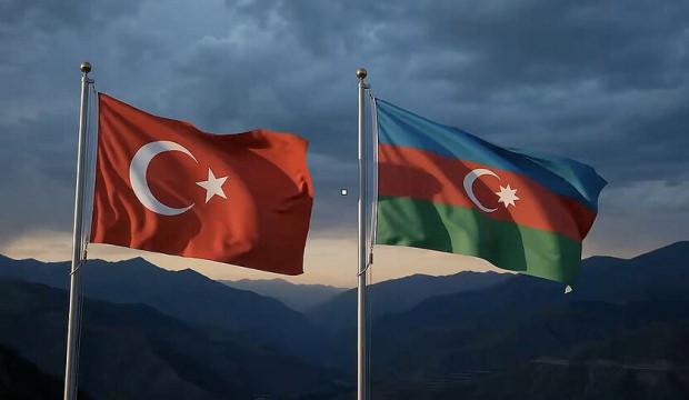 T&uuml;rkiye-Azerbaycan kardeşliğini hedef aldılar! Yeni Delhi'den skandal analiz
