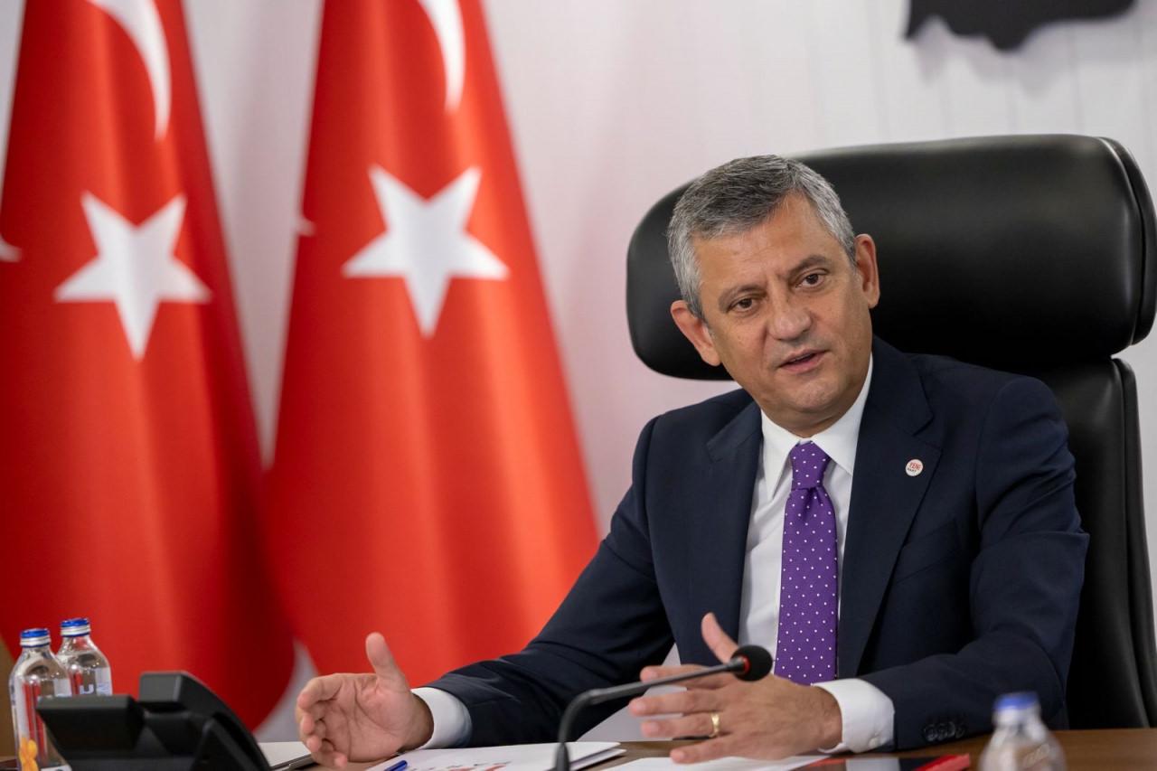Yeni Parti genel başkanı Özgür Özel