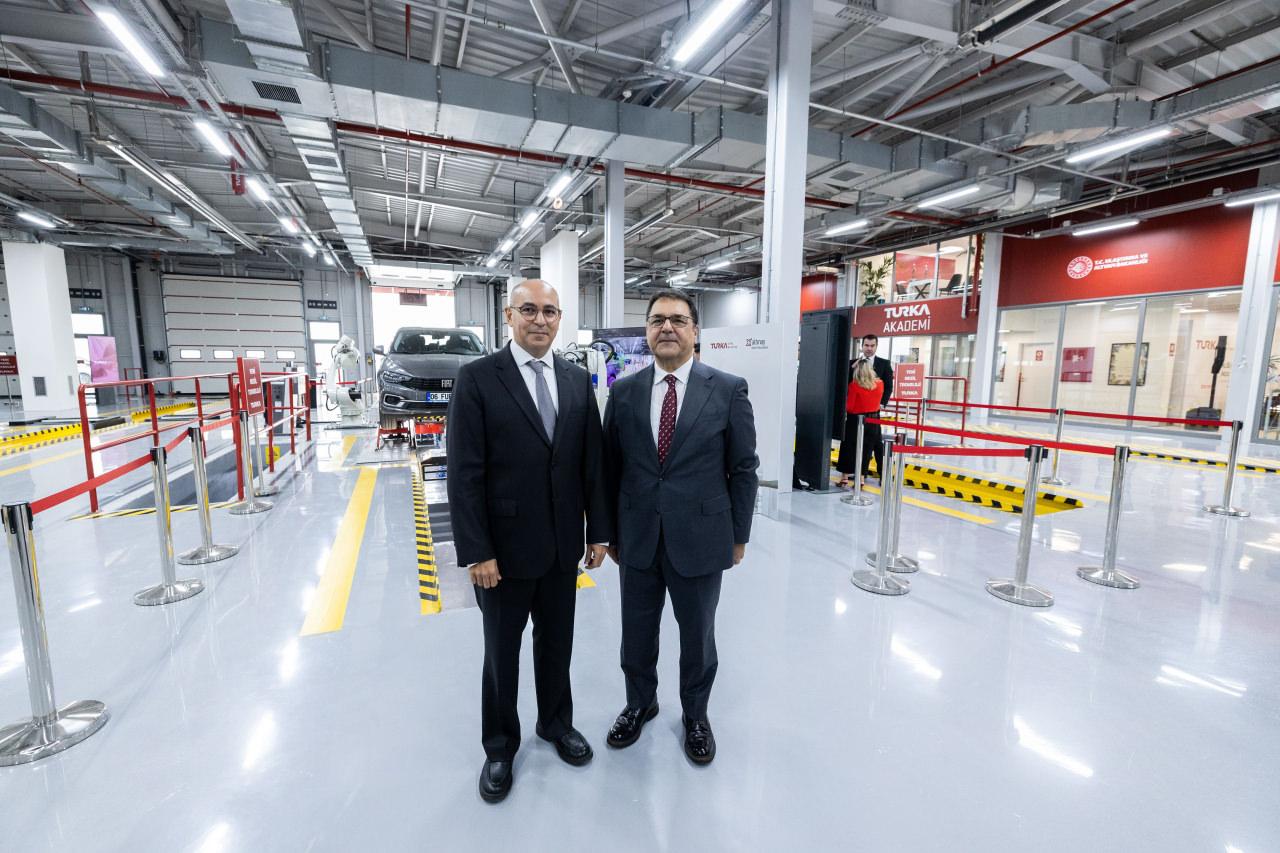 TURKA İcra Kurulu Üyesi Serhan Salman ile Altınay Teknoloji Grubu Yönetim Kurulu Başkanı Hakan Altınay 