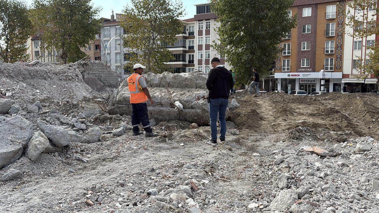 Çalışma yapan ekipler ihbarda bulundu.