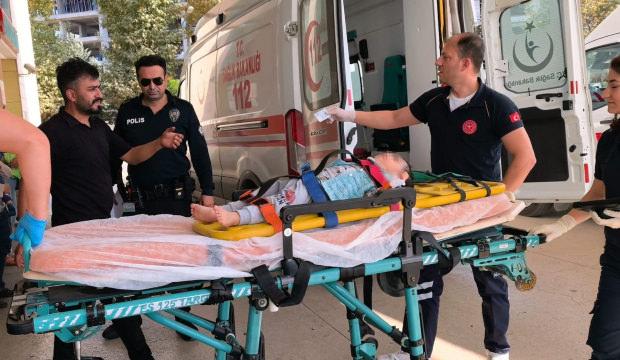 3'&uuml;nc&uuml; kat penceresinden d&uuml;şen Ali, ağır yaralandı