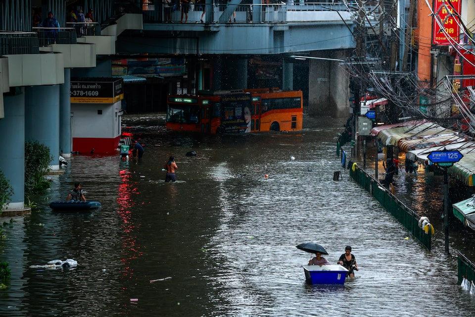 Tayland'da sel felaketi