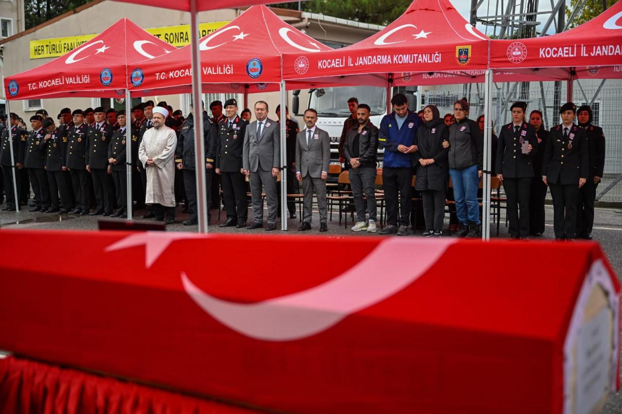 Jandarma Astsubay Başçavuş İbrahim Ay için cenaze töreni düzenlendi.