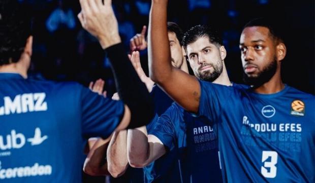 Anadolu Efes EuroLeague'de sezonu Barcelona karşısında a&ccedil;acak!