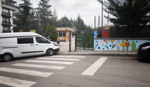 &Ccedil;ocuğunu okuldan alırken boşanma aşamasındaki eşi tarafından bı&ccedil;aklanarak &ouml;ld&uuml;r&uuml;ld&uuml;
