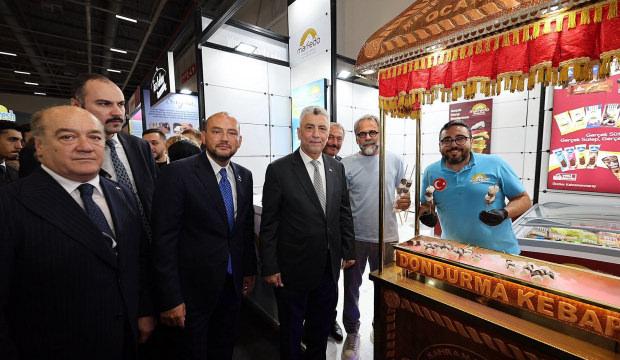 Bakan Bolat 21. M&Uuml;SİAD Uluslararası Fuarı'nda iş insanlarıyla bir araya geldi