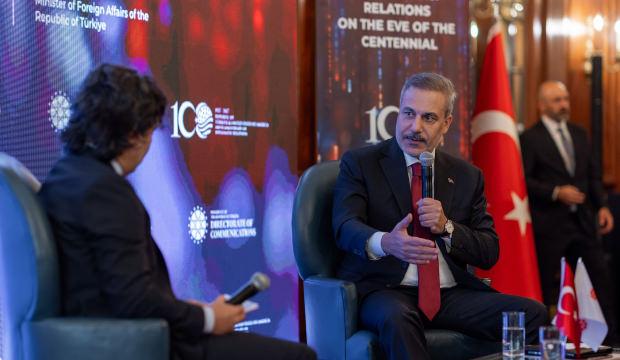 Bakan Fidan'dan İngiliz sunucunun kışkırtıcı sorusuna net cevap: Hen&uuml;z yeni başladık!