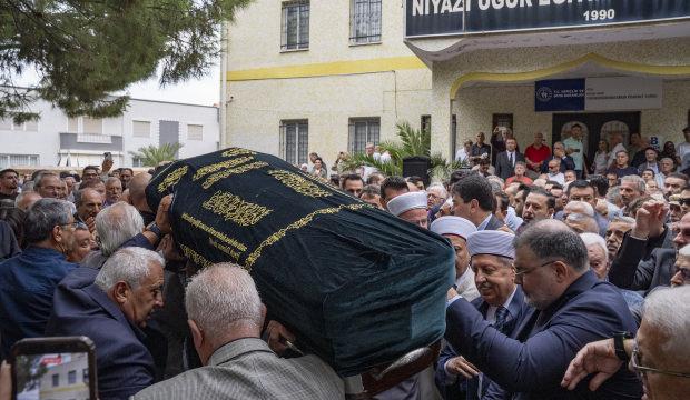 Burhan &Ouml;zfatura son yolculuğuna uğurlandı