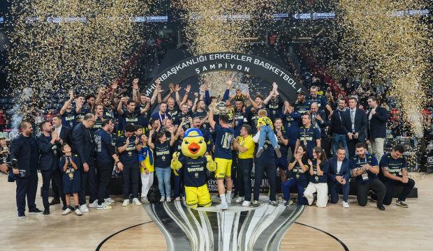 Derbide Beşiktaş'ı devirdiler! Cumhurbaşkanlığı Kupası'nda şampiyon Fenerbah&ccedil;e 