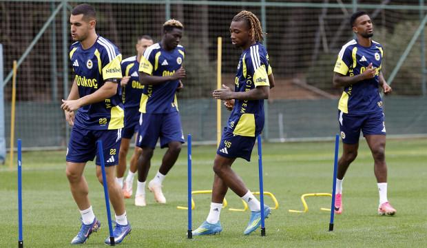 Fenerbah&ccedil;e'de şok gelişme! 'Ocak ayında ayrılmak istiyorum'