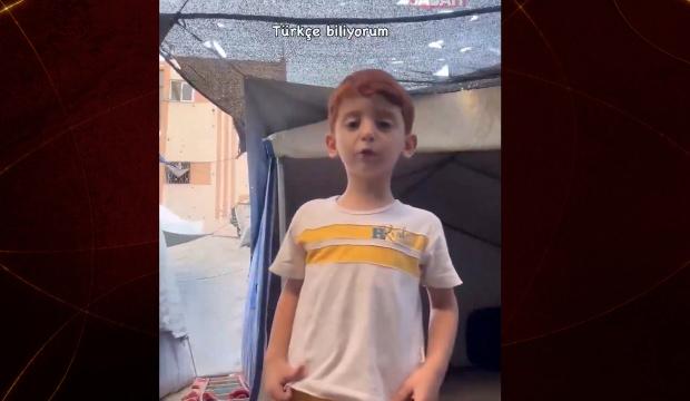 Gazzeli minik Amro'dan kalpleri ısıtan mesaj: "Merhaba, T&uuml;rk&ccedil;e biliyorum!