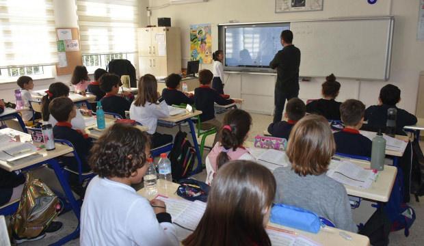 MEB'den ders s&uuml;releri i&ccedil;in yeni karar: 30 dakikaya d&uuml;şecek!