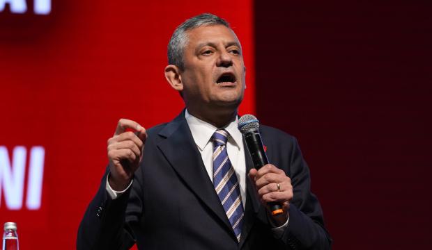 &Ouml;zg&uuml;r &Ouml;zel'den dikkat &ccedil;eken &ccedil;ıkış: G&ouml;revi bırakırım!