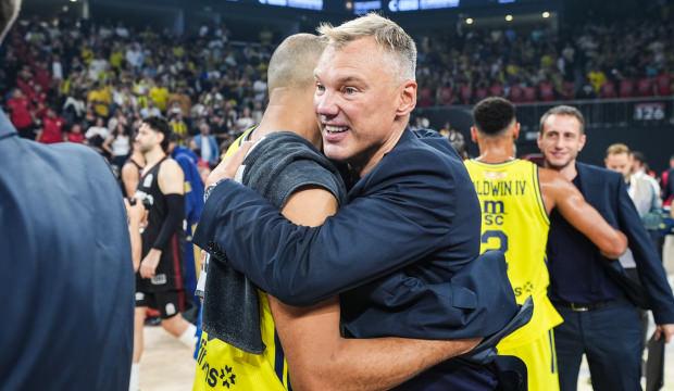 Saras Jasikevicius: Fenerbah&ccedil;e'de olduğum i&ccedil;in &ccedil;ok şanslıyım