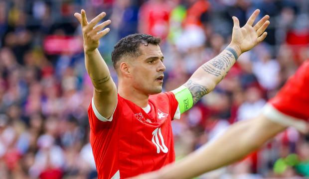 Uluslar Ligi &ouml;ncesi Xhaka şoku! 'Aşı' soruşturması nedeniyle kadro dışı kaldı